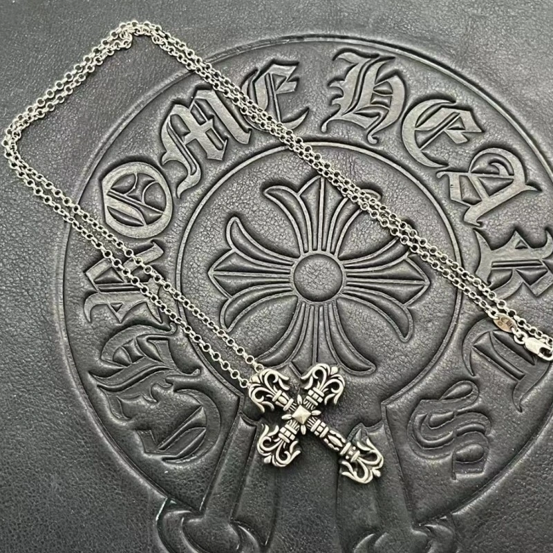 EyeCatching Chrome Hearts Necklaces 237613