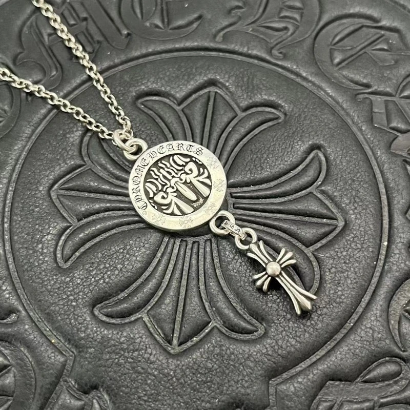 SoftTouch Chrome Hearts Necklaces 237615