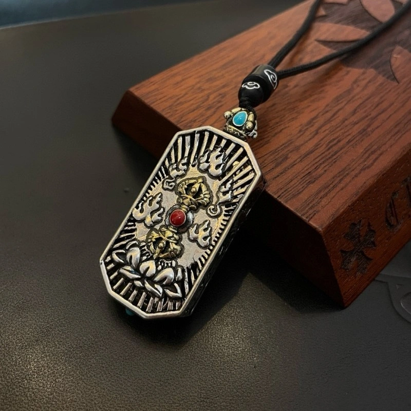 Vibrant Chrome Hearts Necklaces 237590