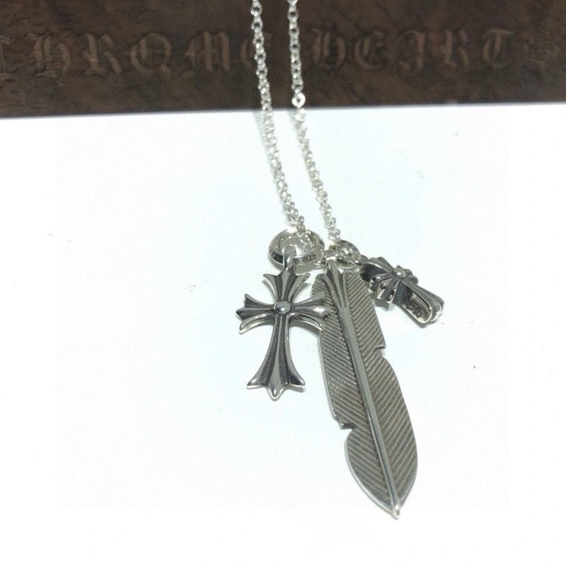 Thermal Chrome Hearts Necklaces 237568