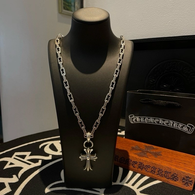 Practical Chrome Hearts Necklaces 236980