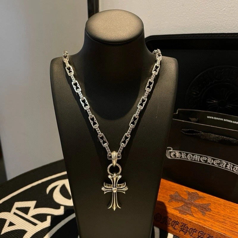 Practical Chrome Hearts Necklaces 236980