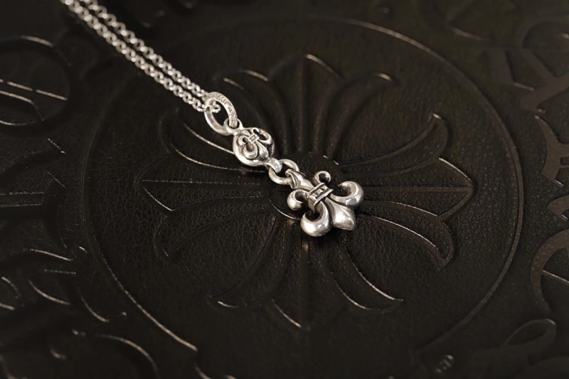 Affordable Chrome Hearts Necklaces 236955