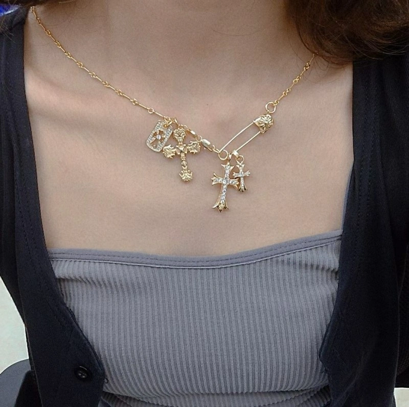 Compact Chrome Hearts Necklaces 236906
