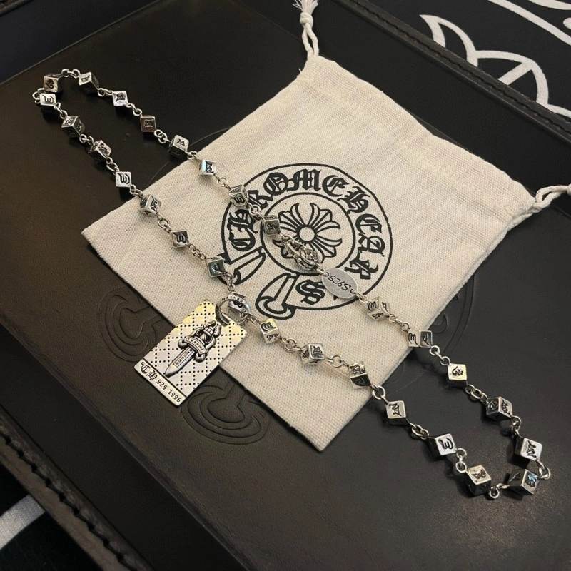 OdorResistant Chrome Hearts Necklaces 236908