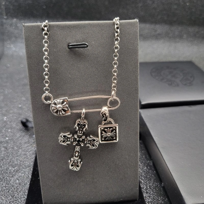 Youthful Chrome Hearts Necklaces 236882