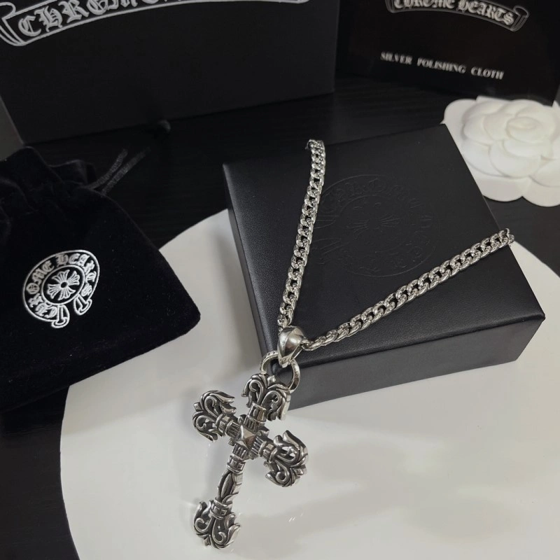 Casual Chrome Hearts Necklaces 236858