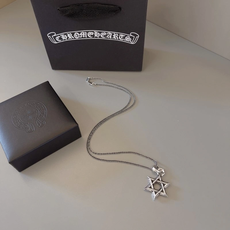 Snug Chrome Hearts Necklaces 236854