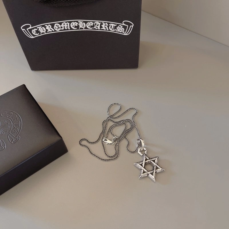 Snug Chrome Hearts Necklaces 236854