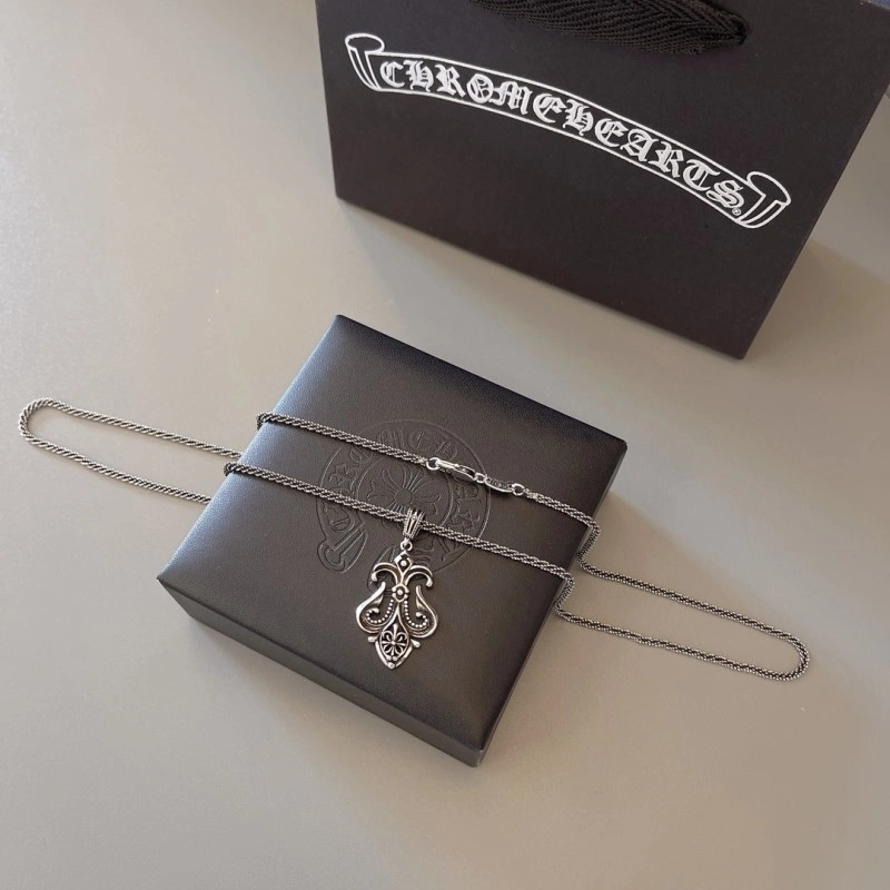 Lightweight Chrome Hearts Necklaces 236795
