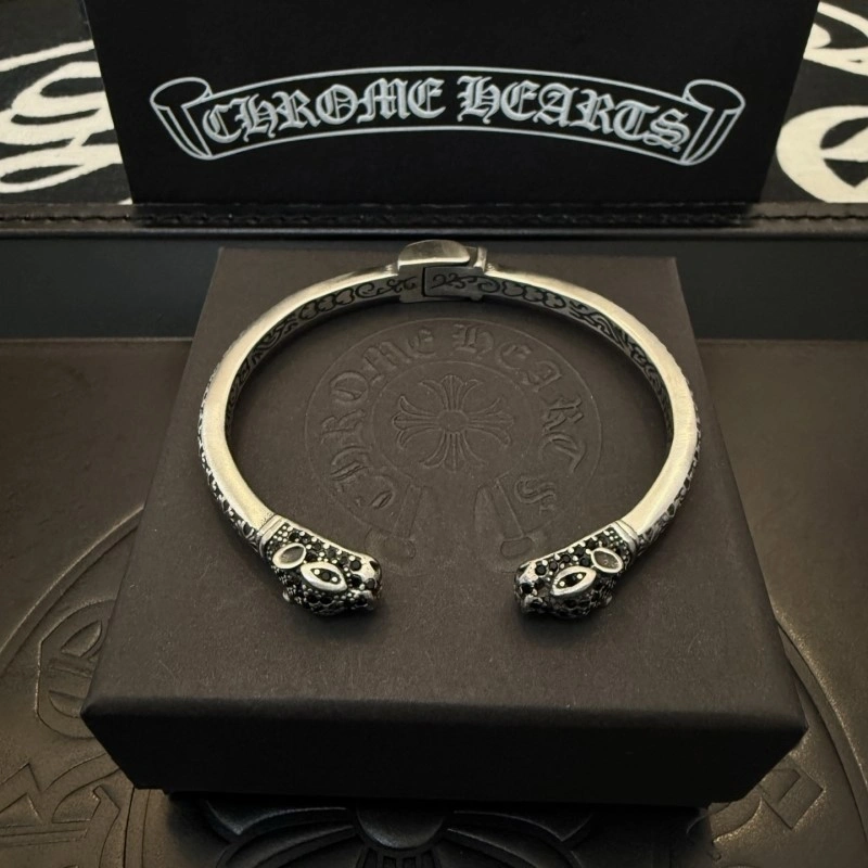 Snug Chrome Hearts Necklaces 236761
