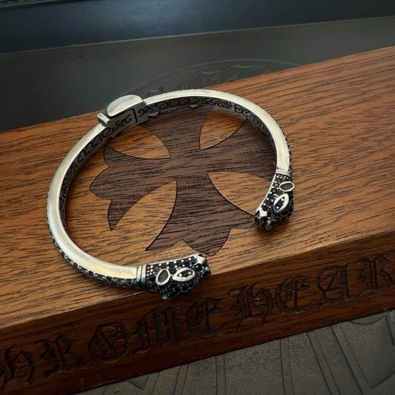Snug Chrome Hearts Necklaces 236761