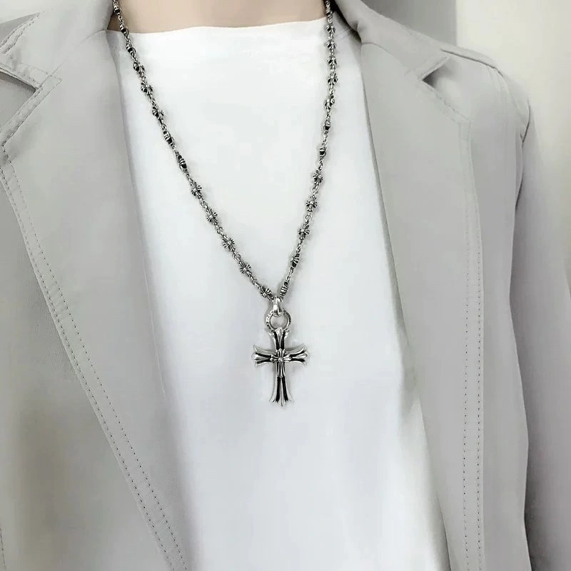 Compact Chrome Hearts Necklaces 236729