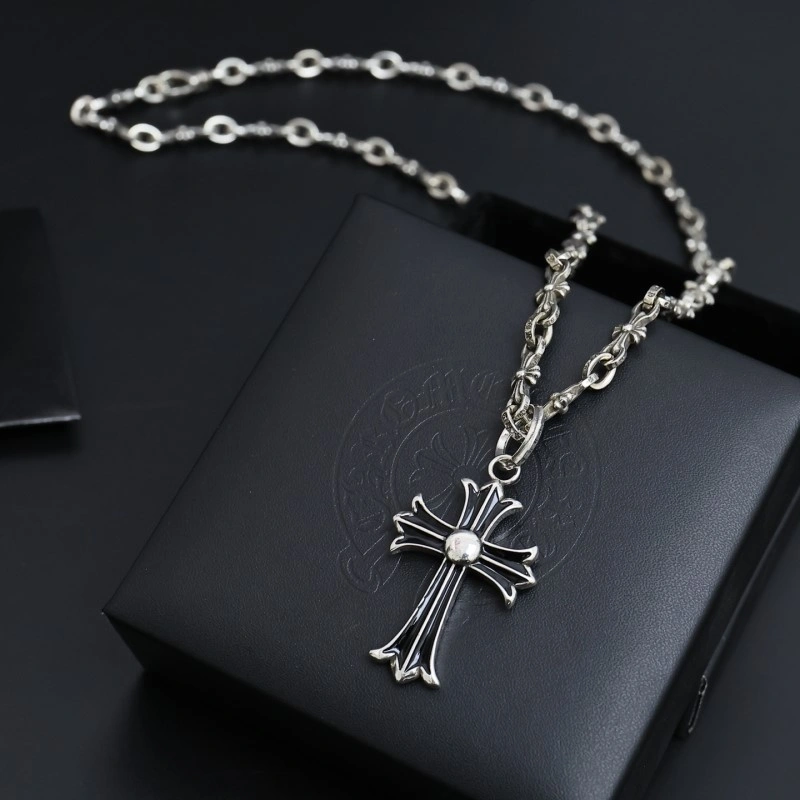 Compact Chrome Hearts Necklaces 236708
