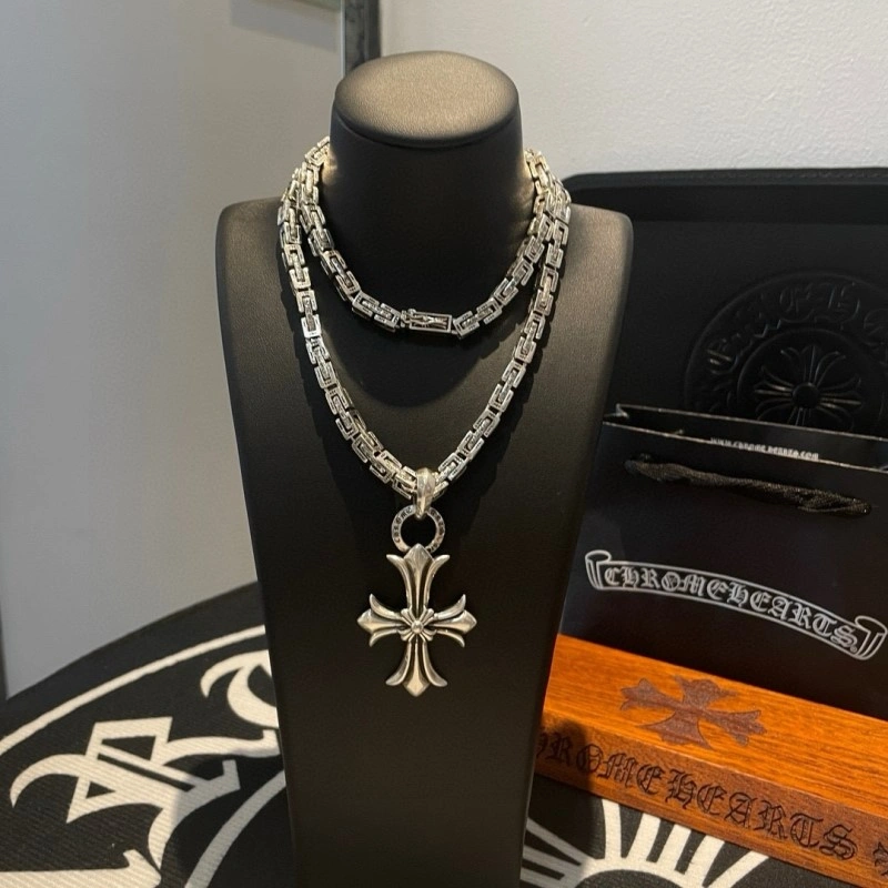 WellDesigned Chrome Hearts Necklaces 236631