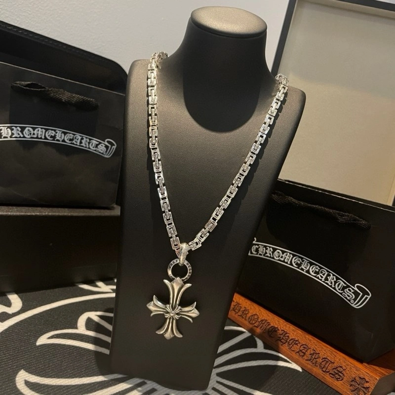 WellDesigned Chrome Hearts Necklaces 236631
