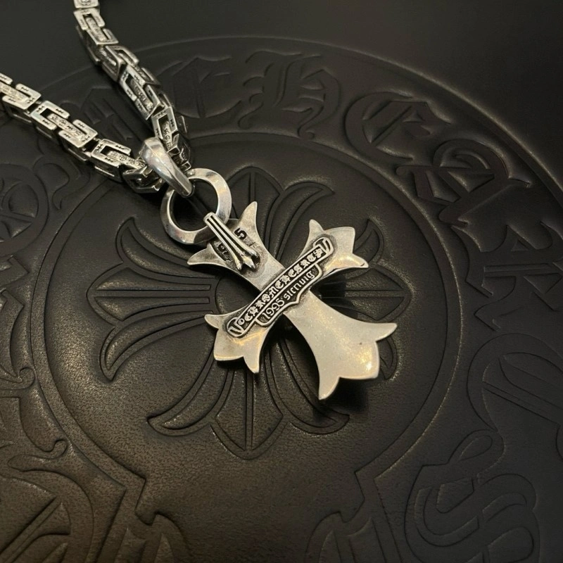 WellDesigned Chrome Hearts Necklaces 236631