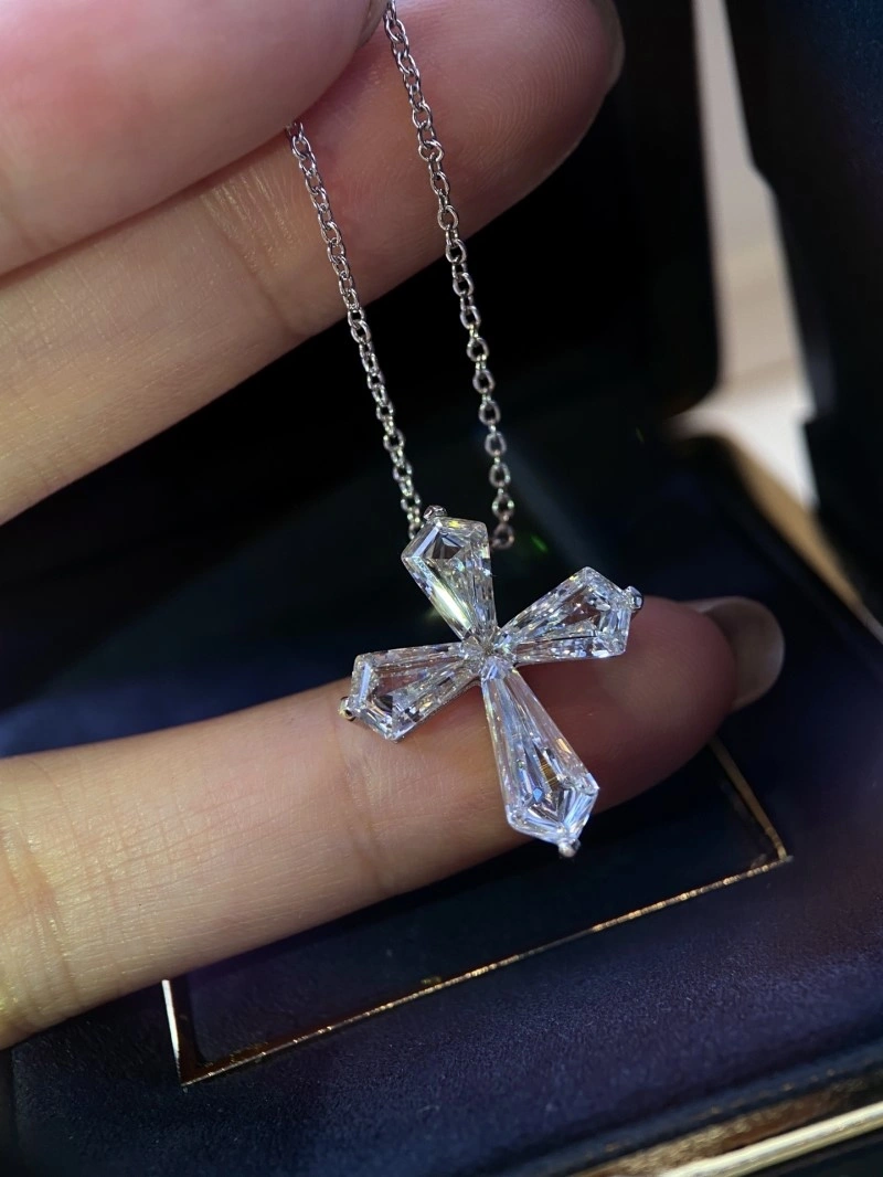 Sporty Chrome Hearts Necklaces 236642