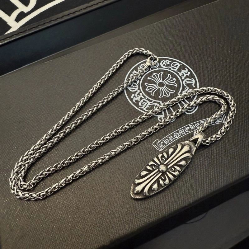 Snug Chrome Hearts Necklaces 236649