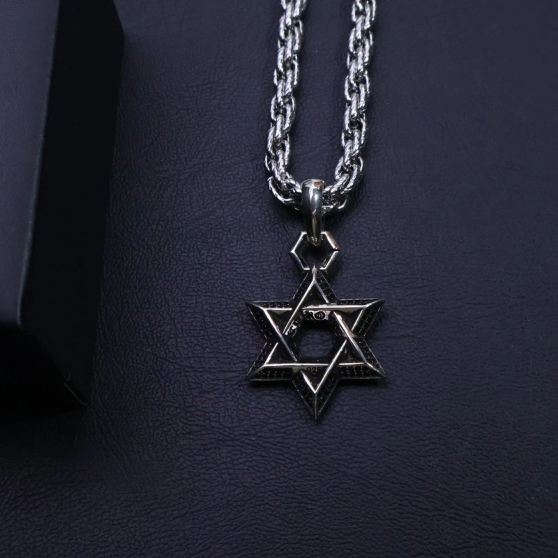 Breathable Chrome Hearts Necklaces 236614