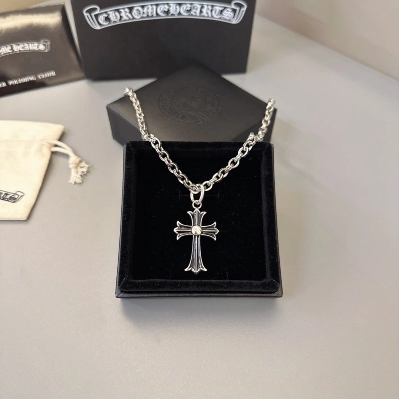Compact Chrome Hearts Necklaces 236606