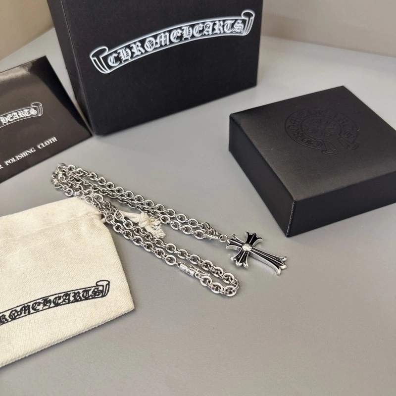 Compact Chrome Hearts Necklaces 236606