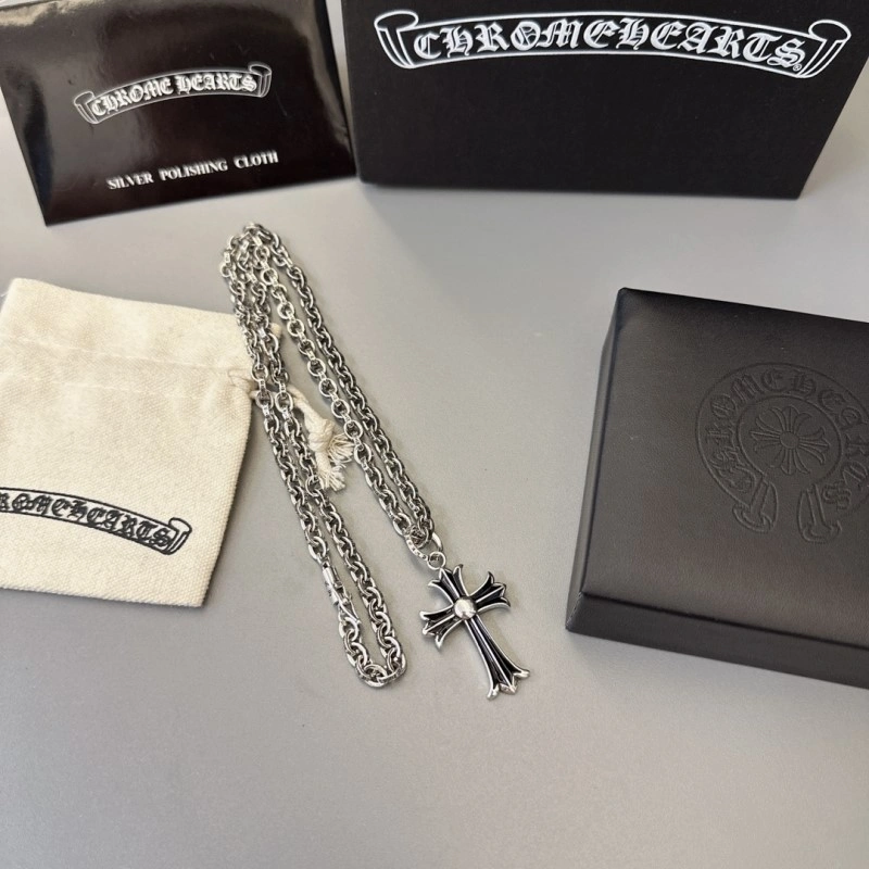 Compact Chrome Hearts Necklaces 236606