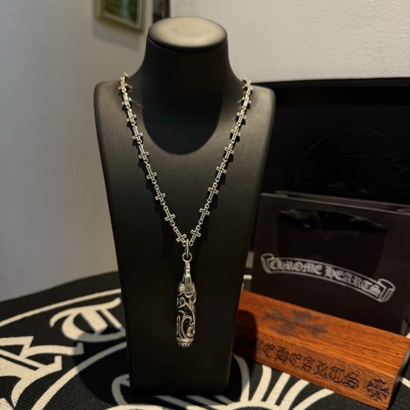 Vibrant Chrome Hearts Necklaces 236578