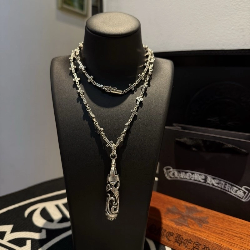 Vibrant Chrome Hearts Necklaces 236578