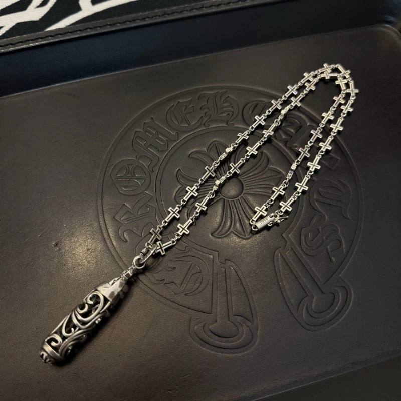 Vibrant Chrome Hearts Necklaces 236578