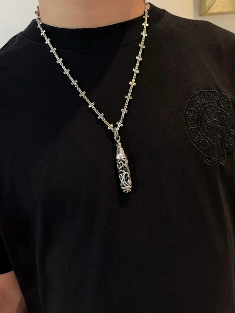 Vibrant Chrome Hearts Necklaces 236578