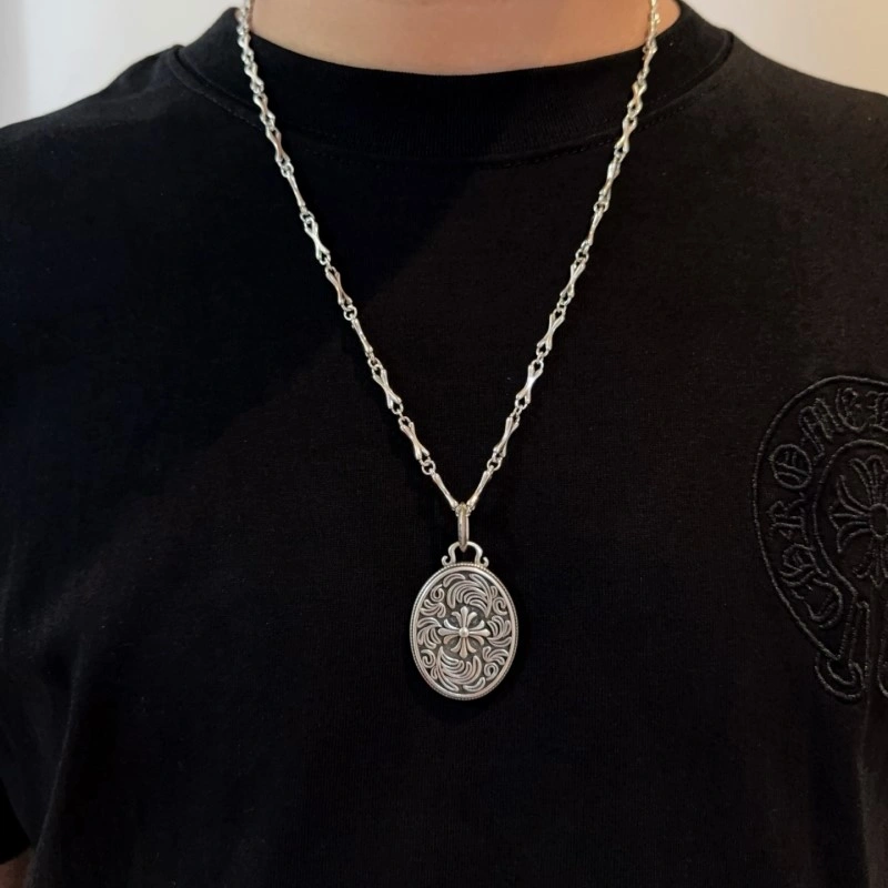 Sophisticated Chrome Hearts Necklaces 236575