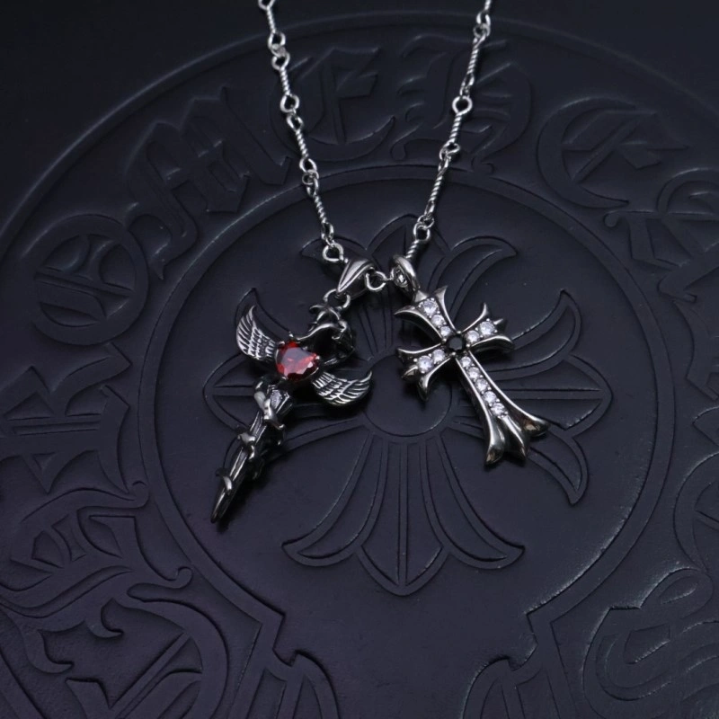 Thermal Chrome Hearts Necklaces 236504