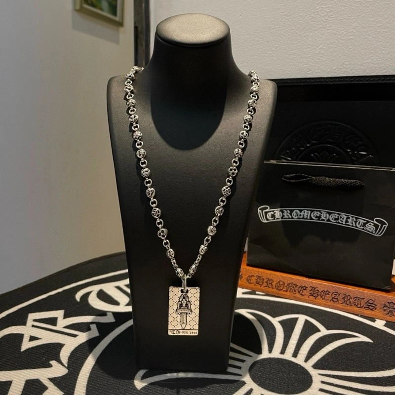 Seasonal Chrome Hearts Necklaces 236445