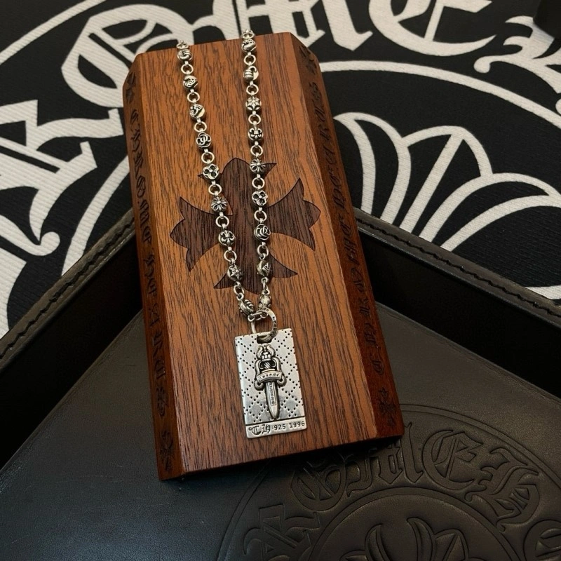 Seasonal Chrome Hearts Necklaces 236445