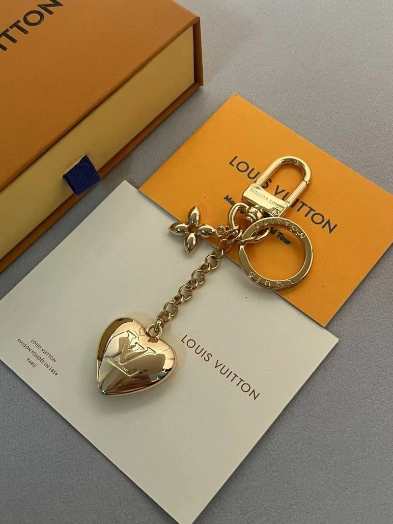 Cozy Chrome Hearts Ornaments 269565