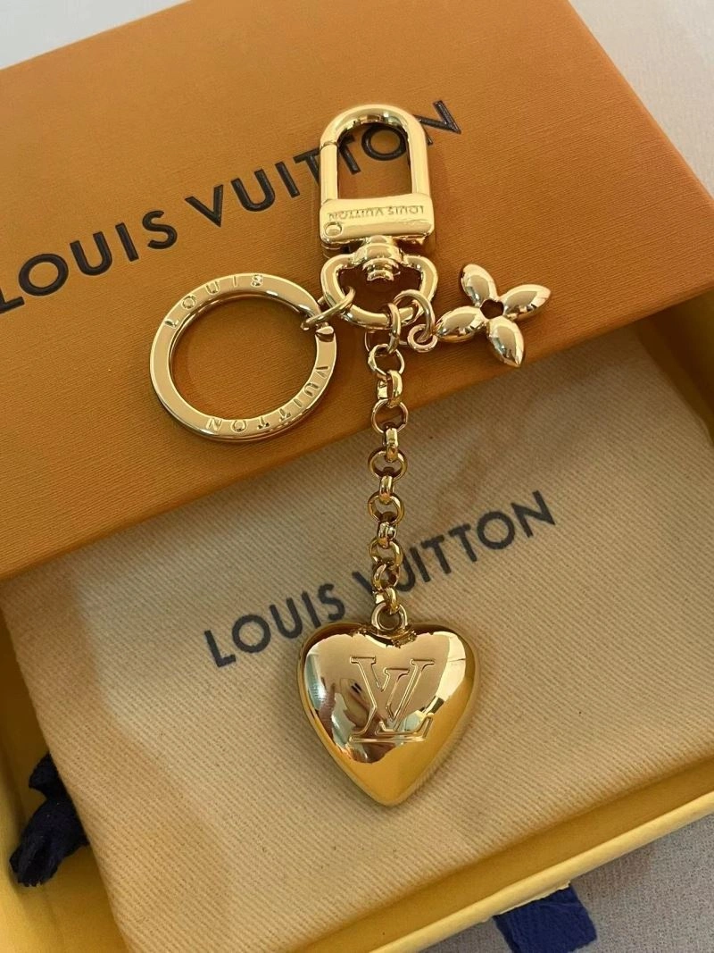 Cozy Chrome Hearts Ornaments 269565