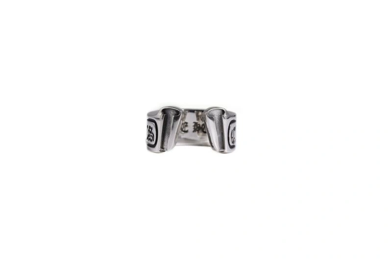 Resilient Chrome Hearts Rings 240911