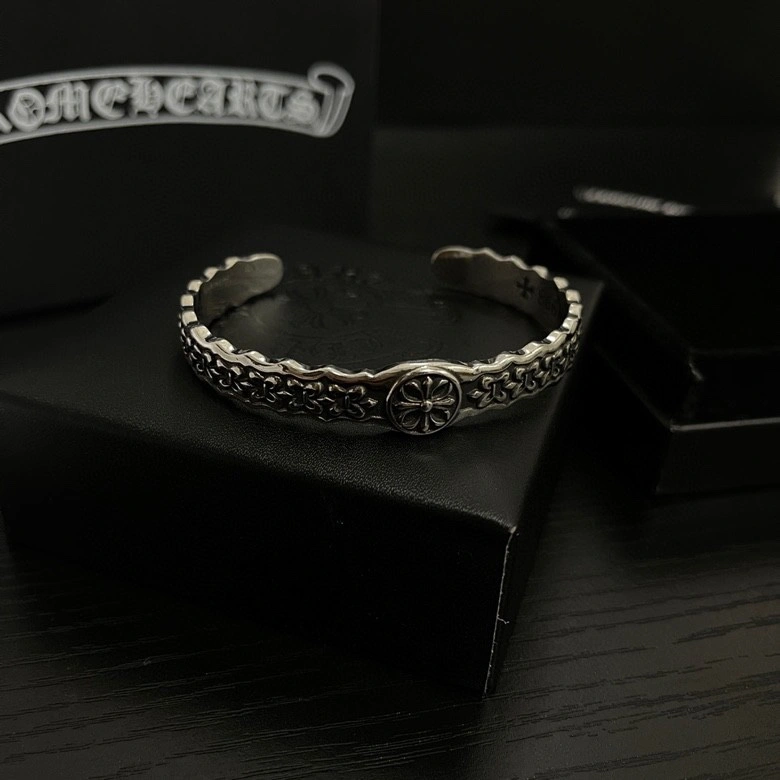 Sophisticated Chrome Hearts Rings 240416
