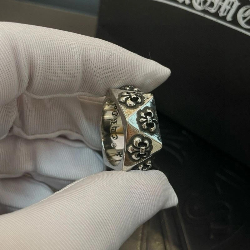 Resilient Chrome Hearts Rings 240481