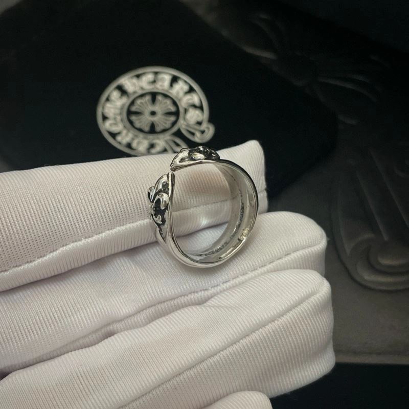 Contemporary Chrome Hearts Rings 240388