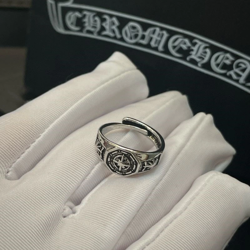Compact Chrome Hearts Rings 239916