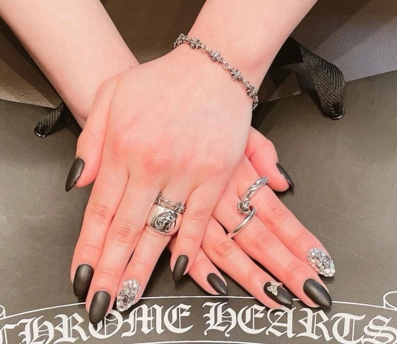 Fashionable Chrome Hearts Rings 239170