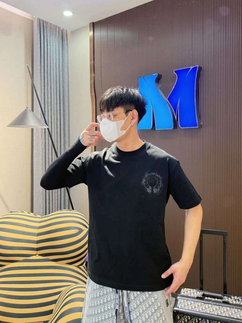 Minimalist Chrome Hearts T-Shirts 118385