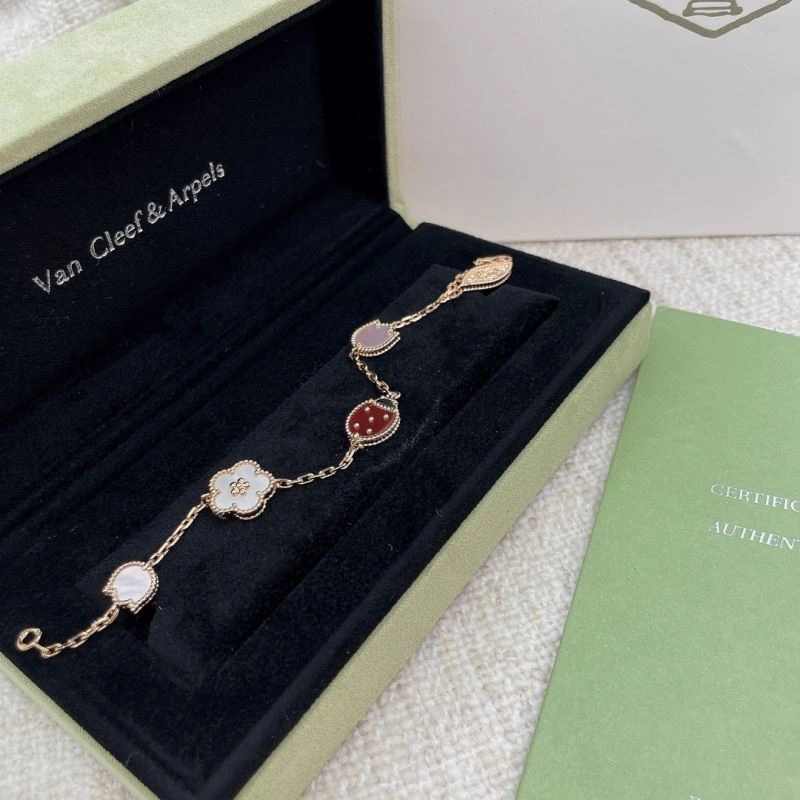 NewStyle Ck Bracelets 213983