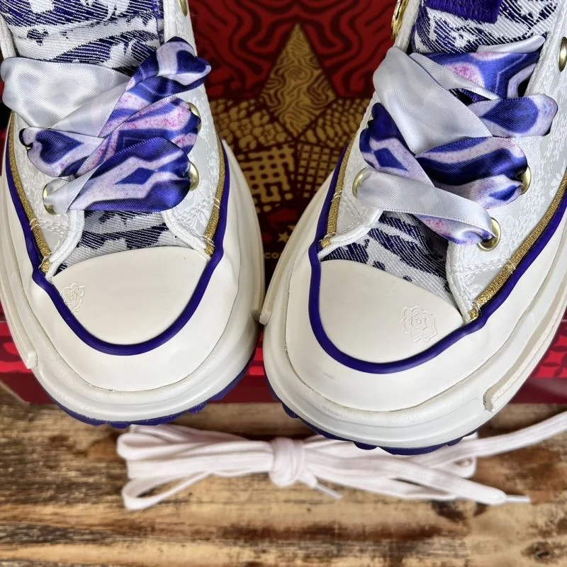 Sleek Converse Shoes 4939