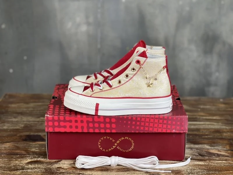 Converse Shoes WaterResistant 4907