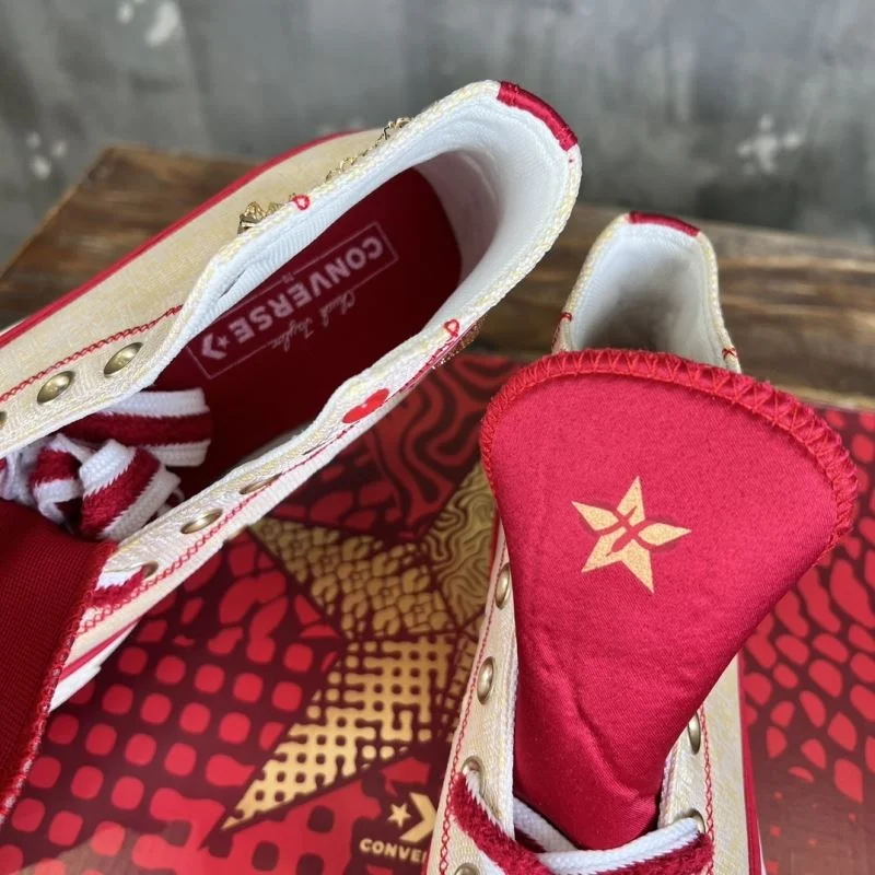 Converse Shoes WaterResistant 4907