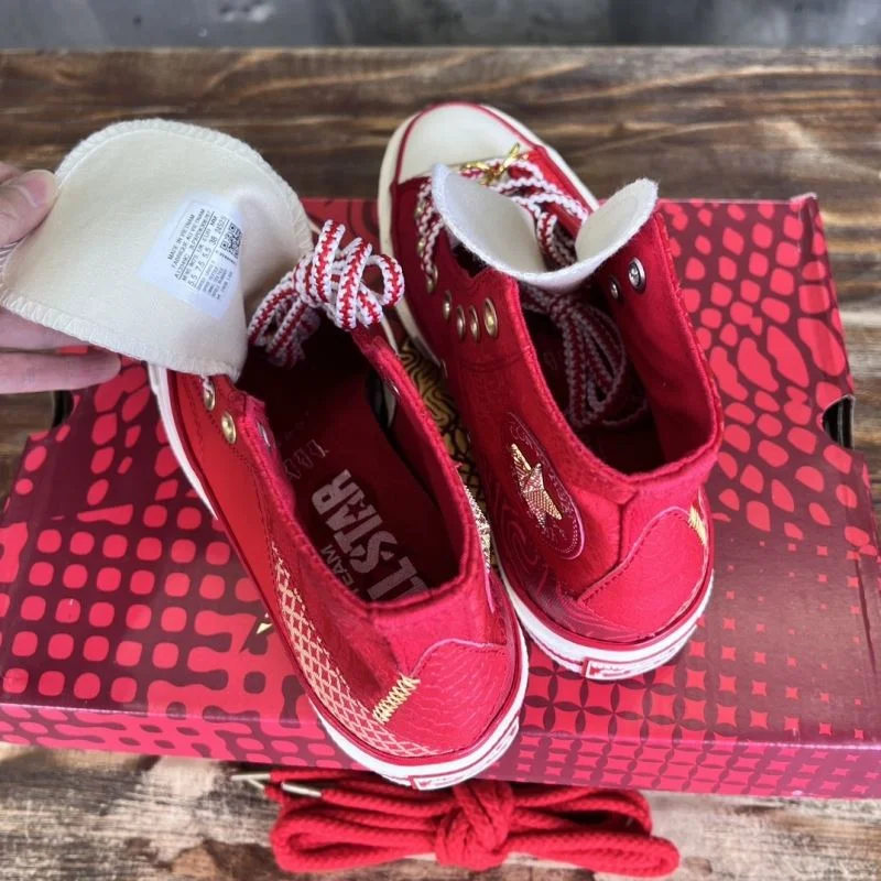 Converse Shoes ZipUp 4904