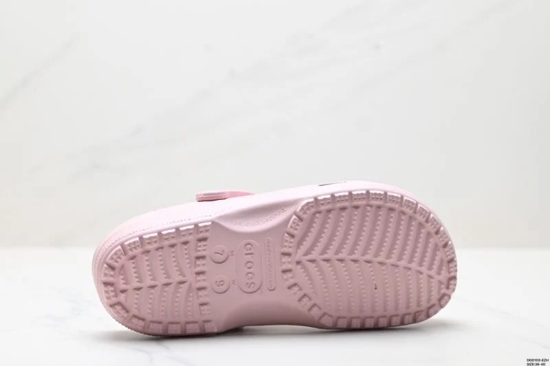 Crocs Sandals Stylish 3574